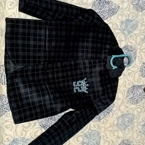Dark blue bleser